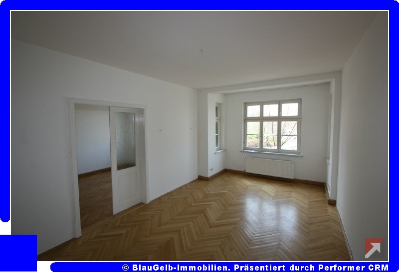 klassiche-3-raum-wohnung-mit-balkon-und-gasetagenheizung